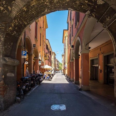 A Pochi Passi Dalla Finestrella Di Via Piella By Wonderful Italy Bolonha Exterior foto